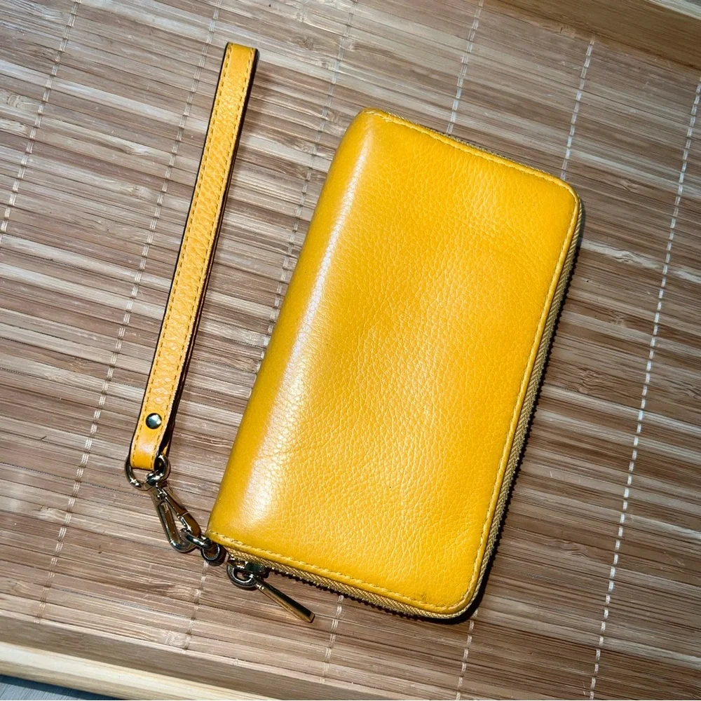 MICHAEL KORS Yellow Wristlet Wallet - Picture 8 of 11